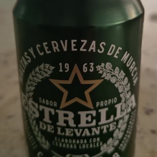 Bote de cerveza estrella de levante 