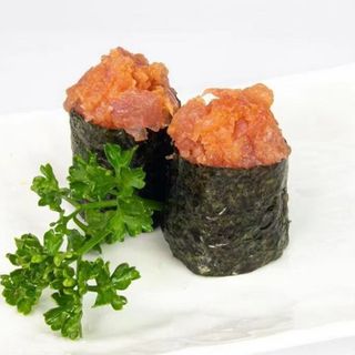 110.Gunkan spicy tuna