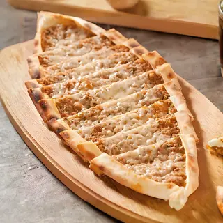 Pide mljevenim mesom i sirom 300gr