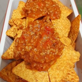Tortilla chips con chili della casa