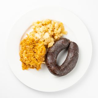 Krvavice (devenice) s krumpirom i zeljem