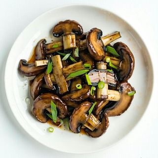 136. Bambu funghi saltati