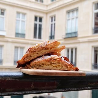 Croissant Con Almendras