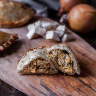 Empanada de pollo tradicional