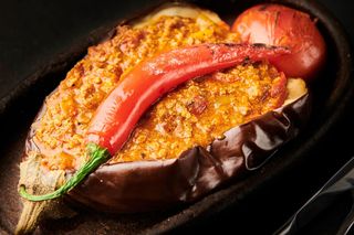 Karniyarik - Vânătă umplută cu carne tocată de vită și oaie