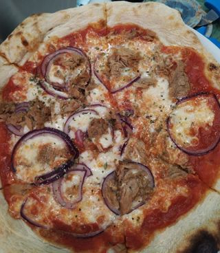 Pizza Tonno y cipolla