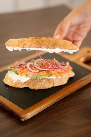 Tosta com Salmão Fumado