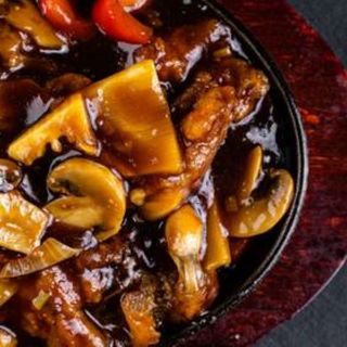 G13.	Pui cu legume asortate/什锦鸡片/Vegetables chicken