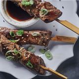 67. Pincho de cerdo (2uds.) / Pork skewer (2 pieces)