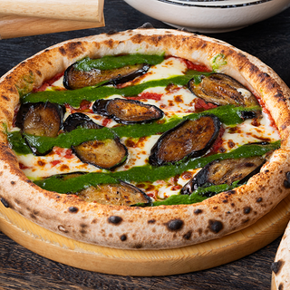 პიცა ბადრიჯანით და პესტოთი 33სმ