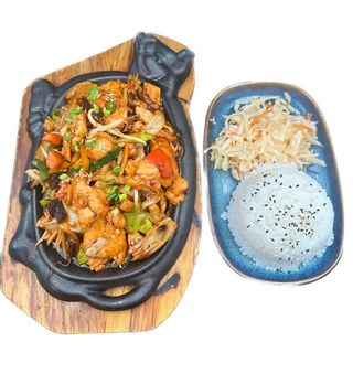 035.Kurczak Pikantnym na gorąco półmisku