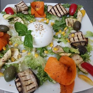 Mozzarella con grigliata di verdure 