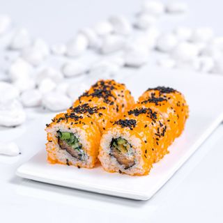 Калифорния със слабо осолена сьомга (8бр 200г)