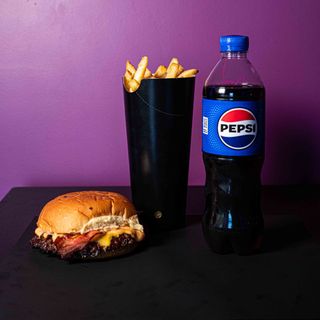 Menù cheeseburger e bacon