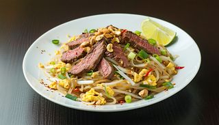 Pad-thai wołowina