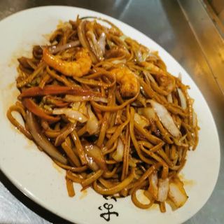 Tallarines Fritos Con Gambas