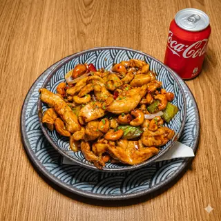 Chicken Cashew + Coca-Cola 33cl