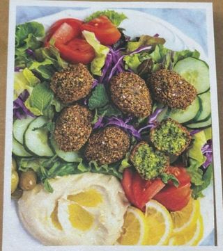 Falafel salad