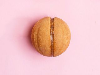 Горішок зі згущеним молоком