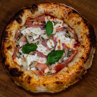 Prosciutto e funghi
