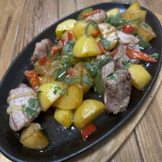 OJAKHURI CU CARNE DE PORC