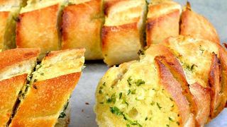 Чесночные хлебцы