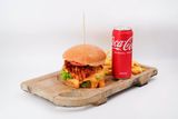 Triple Cheeseburger i Coca-cola 330ml