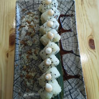 M7. Maki California Con Tempura