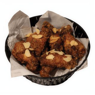 Pollo Frito Con Salsa De Soja y Ajo + Patatas