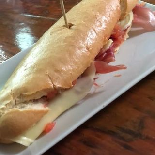 Bocata de Bacon con Queso