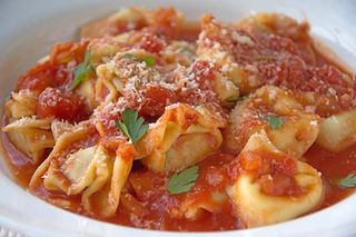 Tortellini al pomodoro