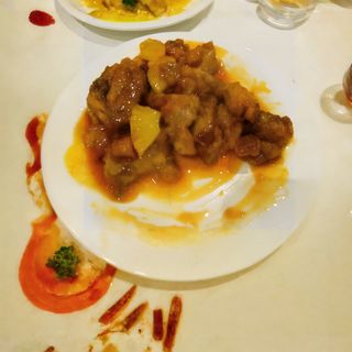 Pato Con Jengibre Y Piña