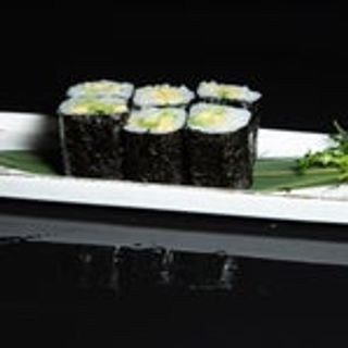 71 Hoso avocado maki