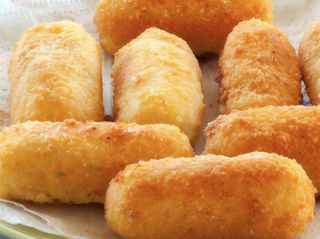 17 Croquetas De Patatas (Ración)