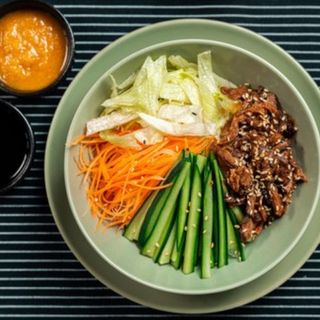 Poke Teriyaki sa junetinom