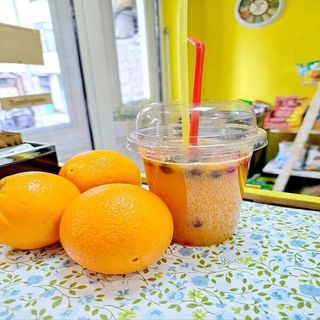 Фреш портокал със замразени горски плодове (500мл)