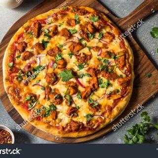 CHICKEN TIKKA PIZZA 
