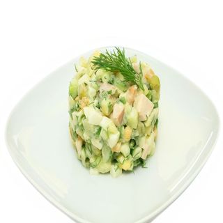 Ensaladilla Rusa Con Aguacate (Media Ración)