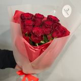 7 trandafiri rosii olandezi 60 cm