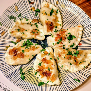 Pierogi con col y setas