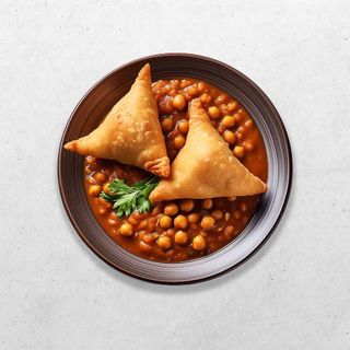 SAMOSA (CHOLE) ( CUBIERTA CON CURRY DE GARBANZOS ) 