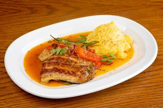 SARAMURĂ DE CRAP CU MĂMĂLIGUȚĂ