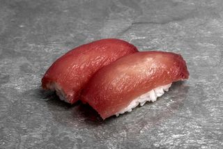 Nigiri Maguro z chilli i porem 2 szt.