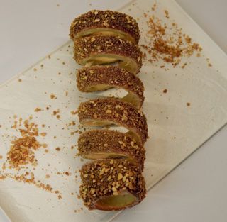 Кюртош (карамелізований арахіс)