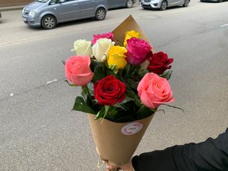 ფერადი ვარდები 