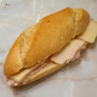 Bocadillo Jamón York Castañas