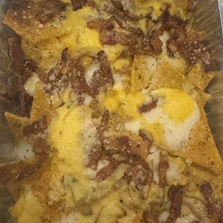 SUPER NACHOS PULLED PORK