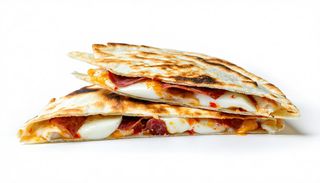 Piadina salamino piccante e mozzarella