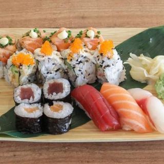 Bento Top Omakase (15 piezas)