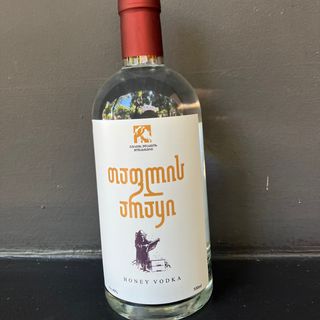 თაფლის არაყი(honey vodka)